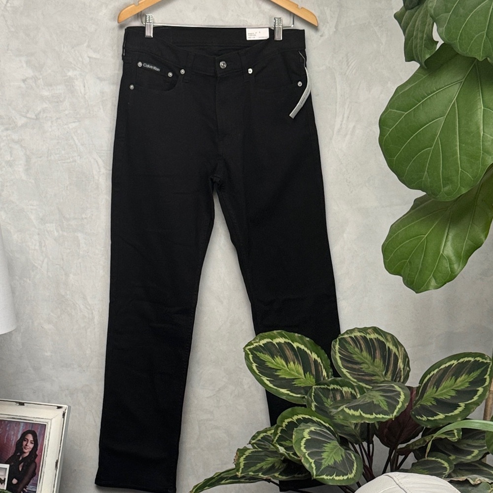 Calvin Klein Jeans Men's Classic Black Straight Jeans